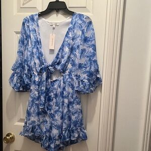 NWT Francesca's Collections Liz Leaf Blue and White Print Romper